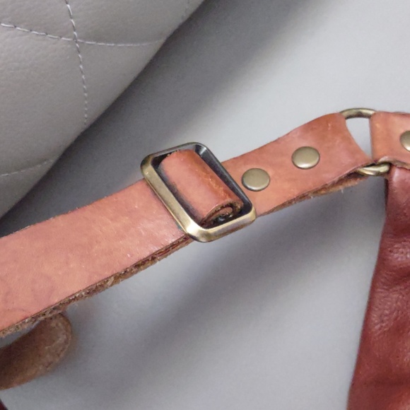 *FINAL PRICE* AWL Snap Leather Crossbody Bag - Picture 5 of 13